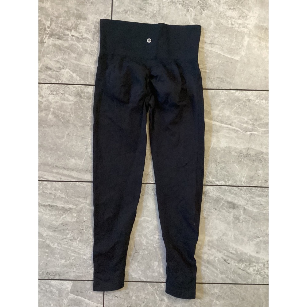Halara Black Seamless Scrunch Butt High Waisted Leggings Size Medium Activewear